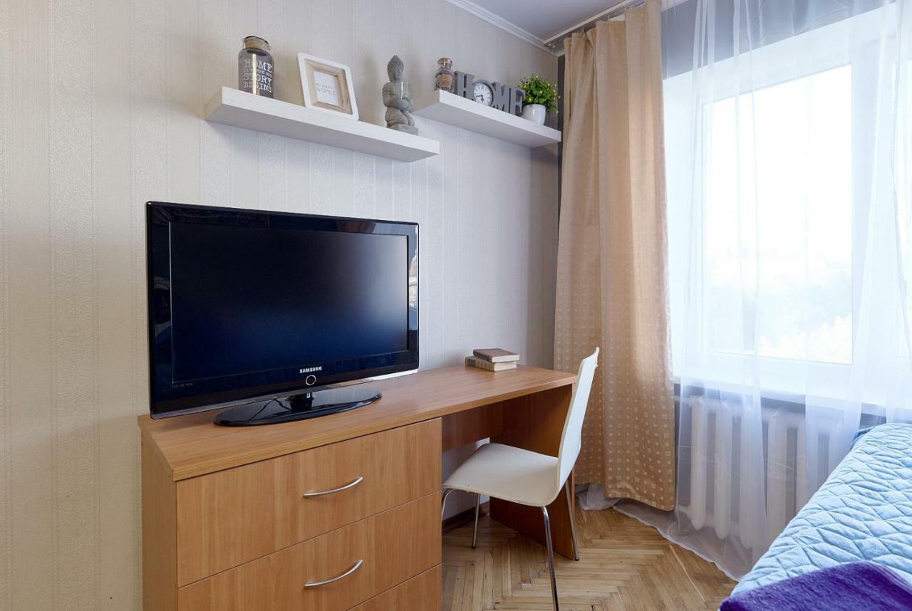 L3-82 Main Street- Modern New Three 3 Separate 3Bedrooms 100 M2 - Central Location, Metro Palace Of Sports - Gulliver Mall, Arena City كييف المظهر الخارجي الصورة