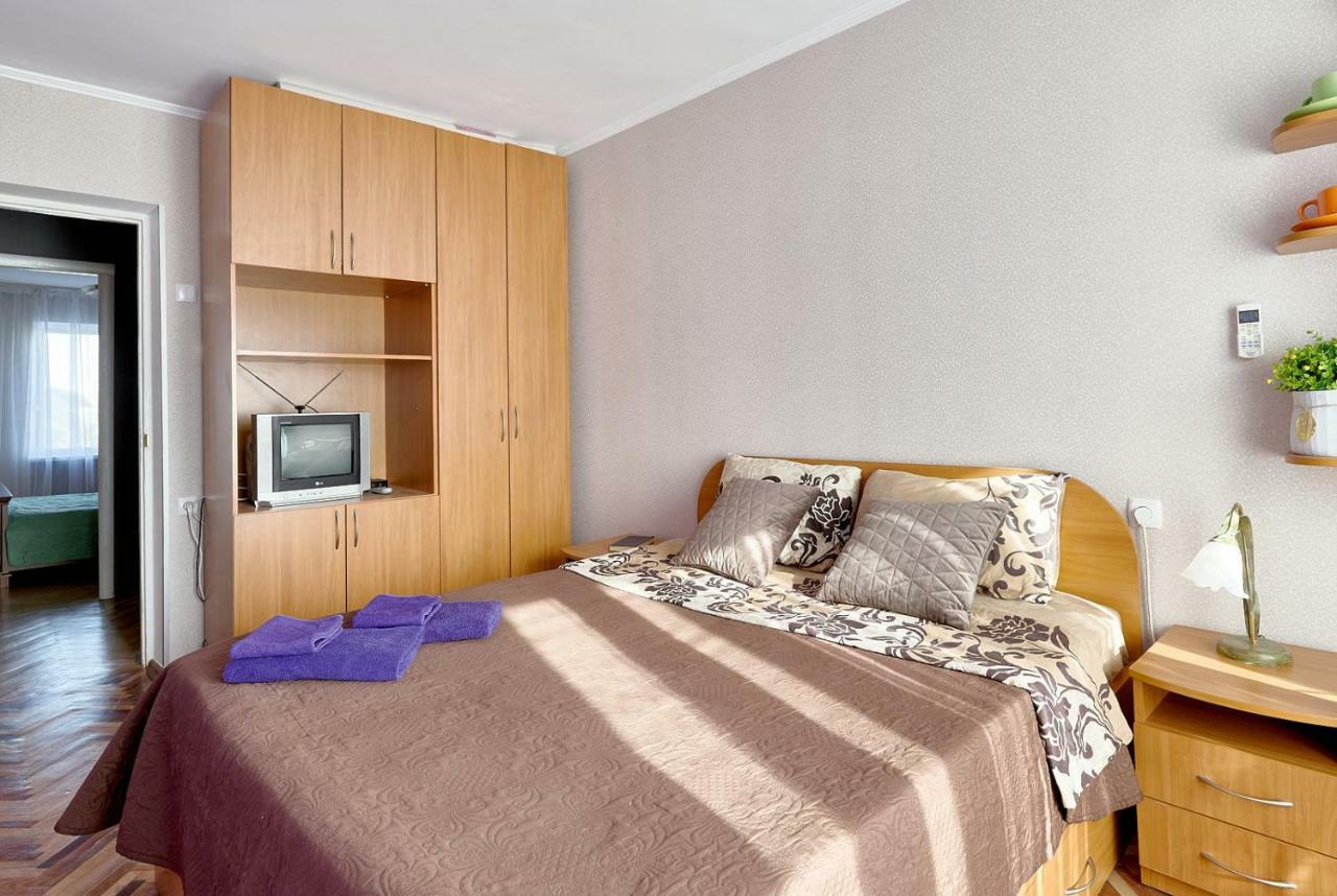 L3-82 Main Street- Modern New Three 3 Separate 3Bedrooms 100 M2 - Central Location, Metro Palace Of Sports - Gulliver Mall, Arena City كييف المظهر الخارجي الصورة