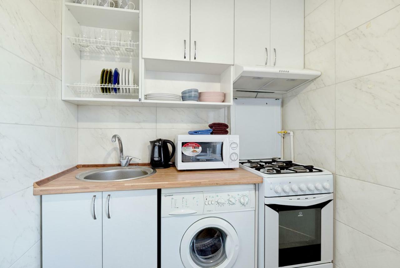 L3-82 Main Street- Modern New Three 3 Separate 3Bedrooms 100 M2 - Central Location, Metro Palace Of Sports - Gulliver Mall, Arena City كييف المظهر الخارجي الصورة