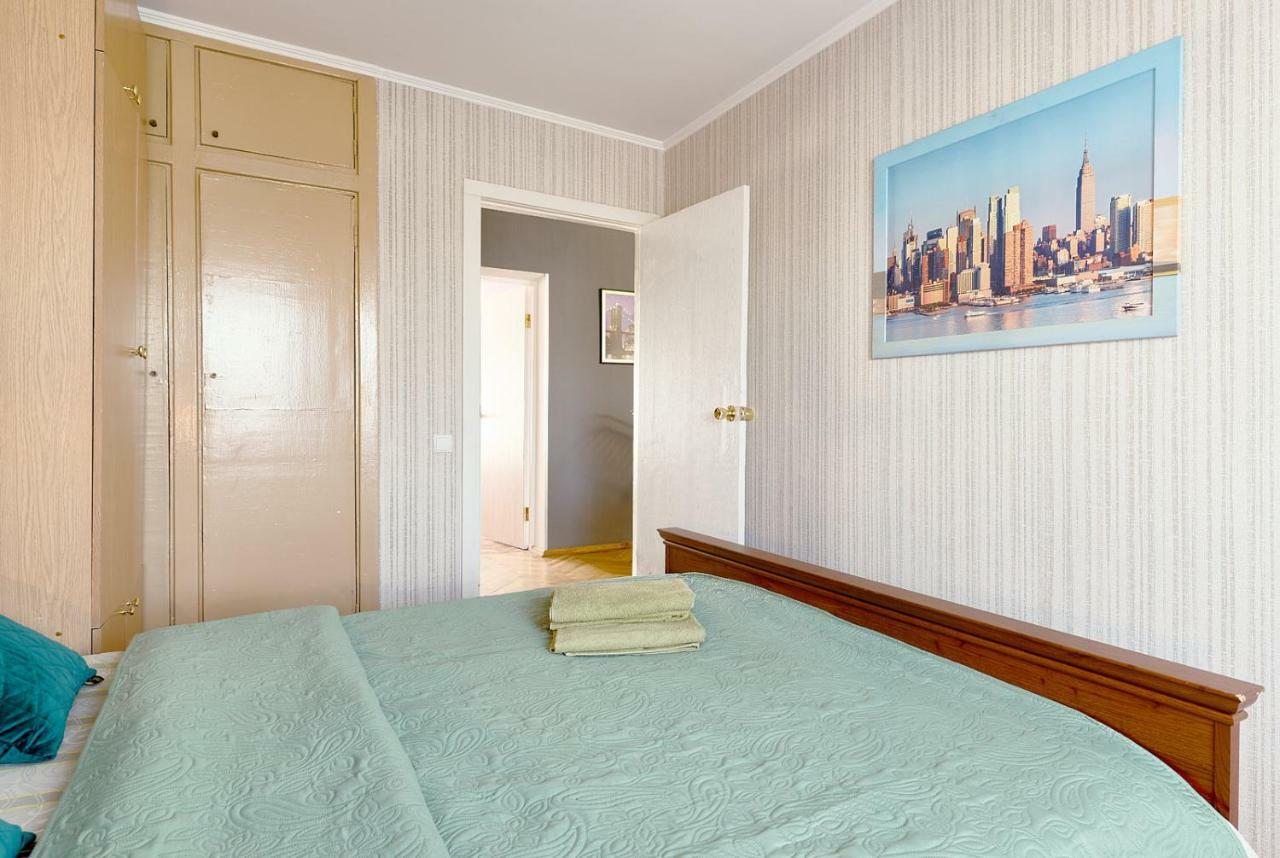 L3-82 Main Street- Modern New Three 3 Separate 3Bedrooms 100 M2 - Central Location, Metro Palace Of Sports - Gulliver Mall, Arena City كييف المظهر الخارجي الصورة
