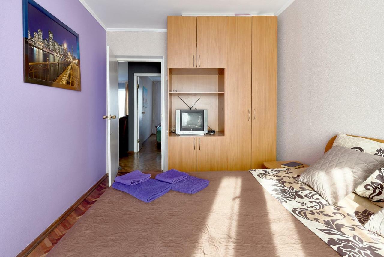 L3-82 Main Street- Modern New Three 3 Separate 3Bedrooms 100 M2 - Central Location, Metro Palace Of Sports - Gulliver Mall, Arena City كييف المظهر الخارجي الصورة